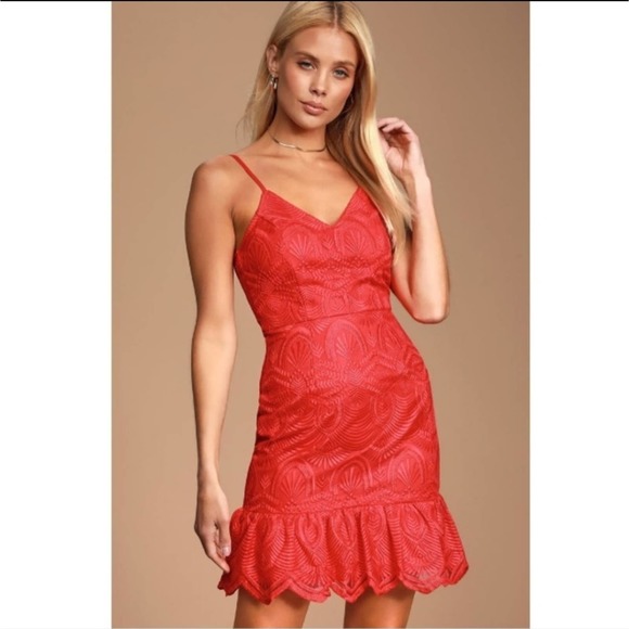 Lulu's Dresses & Skirts - Lulus Red mini dress small